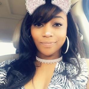 Meet your Posher, Candice